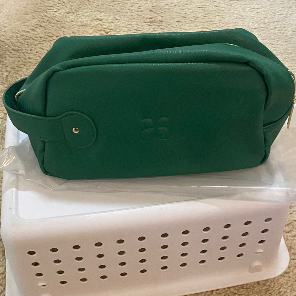 Arbonne Forest Green Cosmetic Bag